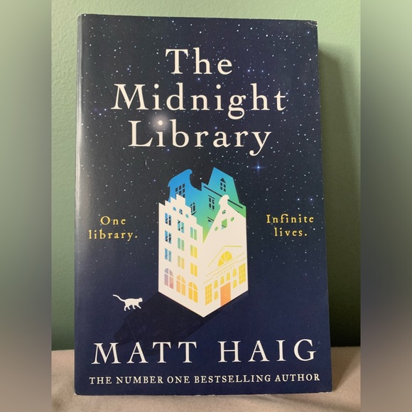 NEW The Midnight Library, Mat Haig - Picture 1 of 2